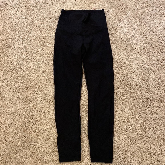 Lululemon high waist black legging. Mesh back leg. Size 4 - Picture 1 of 6
